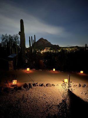 The luminarias really make the whole place beautiful