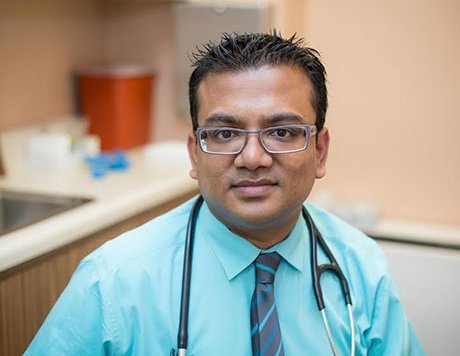 Ahmadur  Rahman, MD is a Internist serving New York, NY