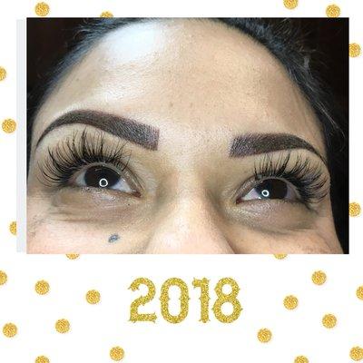 Full Set of Silk Lashes in a "wispy" look!