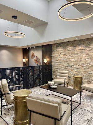 Lakewood Oaks Clubhouse - Lobby Waiting Area
Interior Design, Art, Furnishings, Lighting, and Decor by KHL Design Studio
Lee's Summit, MO