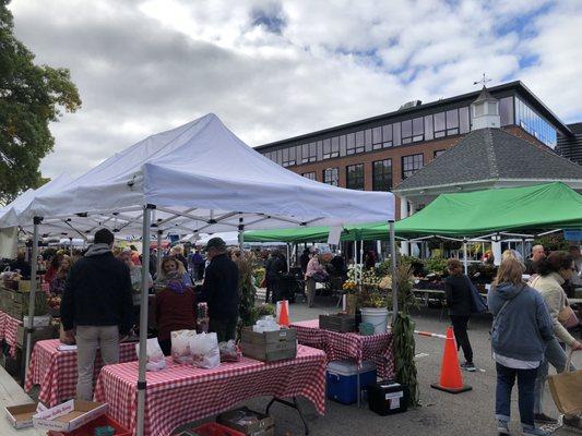 Very busy market