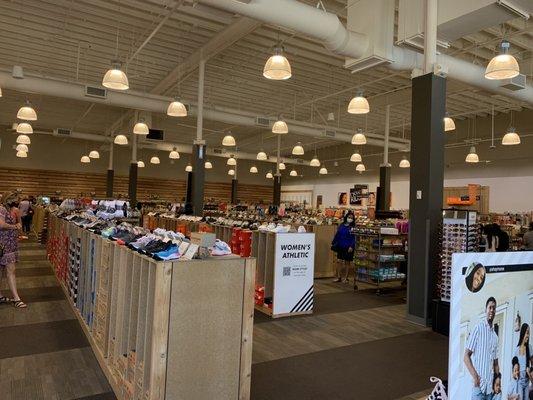 DSW Designer Shoe Warehouse