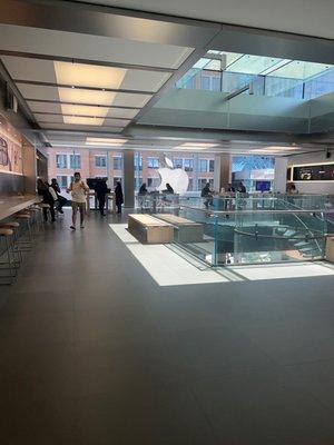 The third floor, of the Apple store, which is where the genius bar is located .