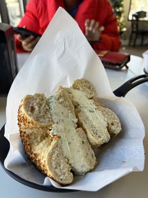 Onion Bagel with Scallion Cream Cheese