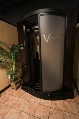 At Tropi Tan Tanning Salons Jenison, we provide the VersaSpa Spray tan that will give you a natural looking tan.