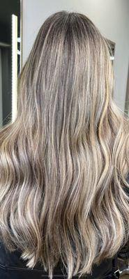 Pure settle thin blond balayage