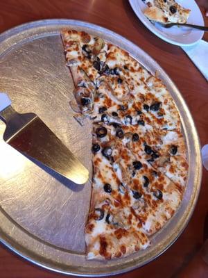 Secret sauce on their white pizza!