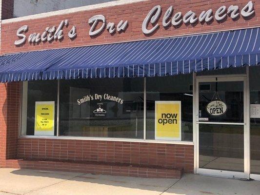 Smith Dry Cleaners