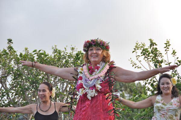 Dancing hula