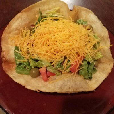 Taco salad in tortilla bowl