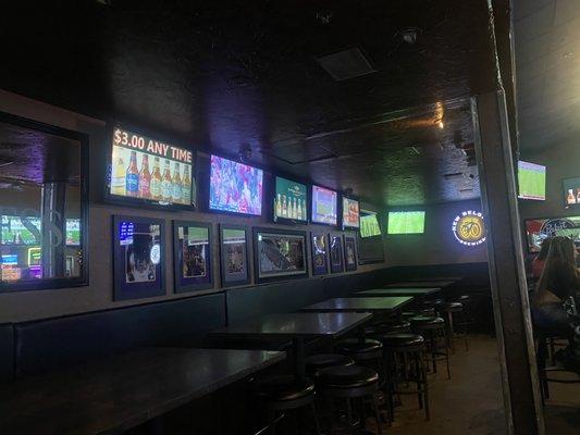 TV's in main dining area