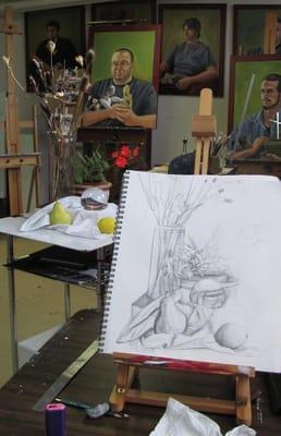 Still life drawing session in Soldner Fine Art Studio with artist Jeanine Hill-Soldner.