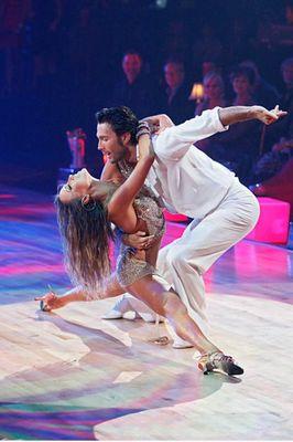 Edyta Sliwinska dance performance on DWTS dance show.