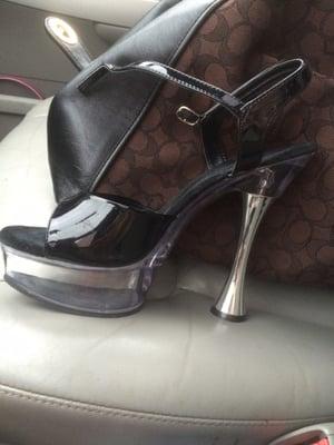 These are the training heels that come with the package for you 101 class.