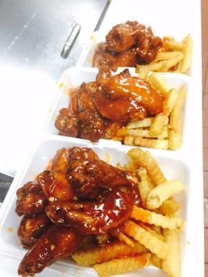 General Tso's Wings w. French fries