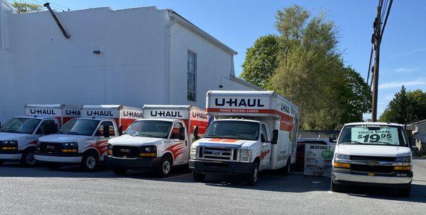 We offer Uhaul rentals.