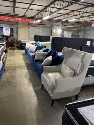 DallasDiscountMattress.com warehouse mattress store