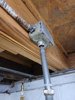 Conduit not connected to electric box