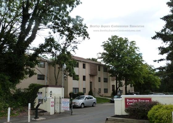 Bentley Square Condominiums main entrance