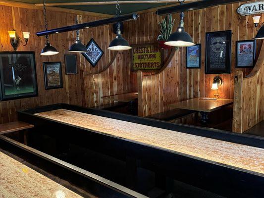 Shuffle board room