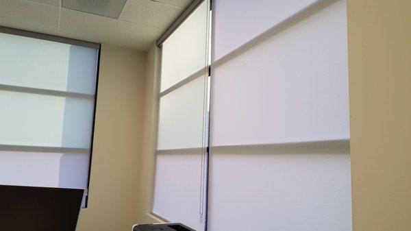 Single Roller Shade - Santa Fe Springs, CA (Commercial Office)