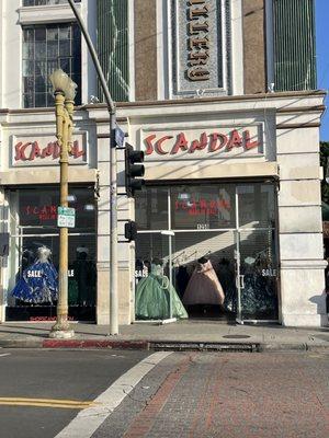 Store front says Scandal but this is LA Queens