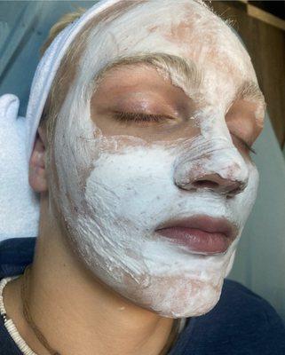 O2 Facial to rejuvenate the skin!