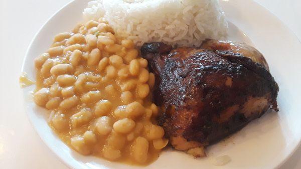 1/4 Pollo a la Brasa, Arroz Blanco, y Frijoles Mayocoba : 1/4 Grilled Chicken, White Rice, & Canary Beans