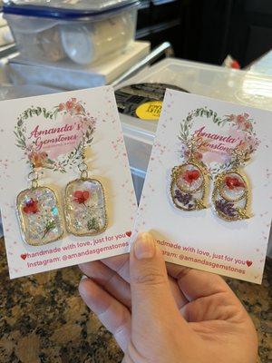 My earrings cards, Instagram: @amandasgemstones