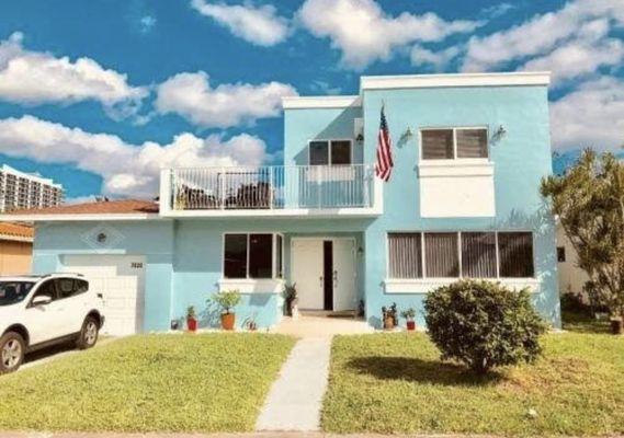 Look is nice blue sky and The Blue House