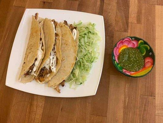 Quesadillas con Tinga