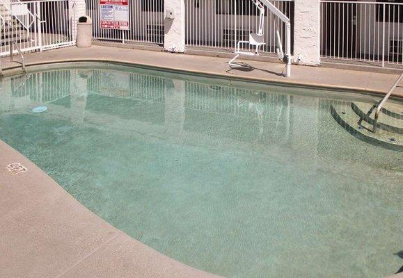 Motel Fresno CA Pool