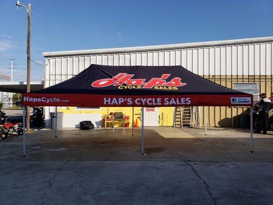 10x20 Canopy for HAP's Honda in Sarasota, Florida. This is the 20' side.