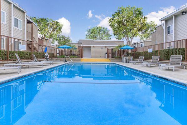 Copper Wood Apartment Homes Swimming Pool