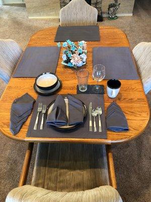 Nice dining table and table set, cloth napkins