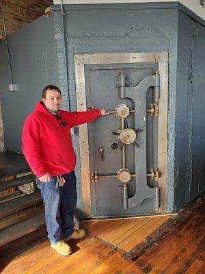 Levi made an old 1867 vault door operational and successfully set tbe combo. It was a tough job but he hung in there and was very reasonable