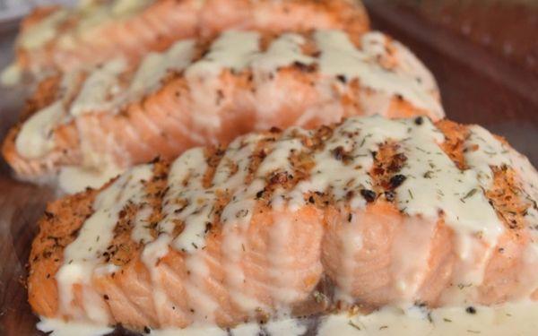 Salmon W/Lemon Dill Cream Sauce