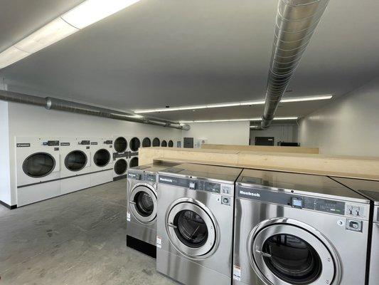 EO Laundromat washers and Dryers