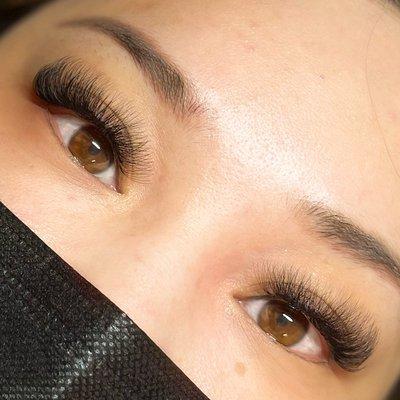 Volume lash extensions