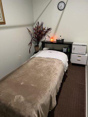 BODY MASSAGE ROOM