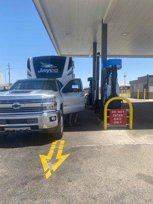 5th wheel getting gas  pump 12 far left when you pull in!