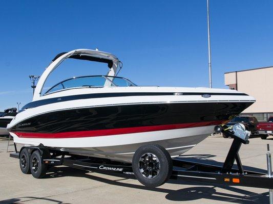 2018 Crownline 275SS