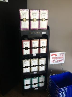 Jewel Box Wines - Premium Box Wine, love the Pinot Grigio & the red blend! :)