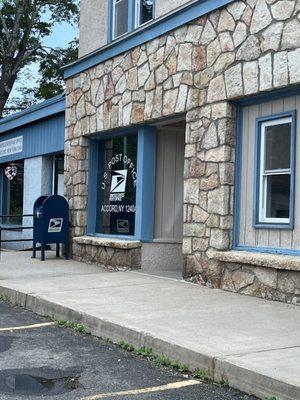 United States post office at Coord, NY 12404  in a 1940s building