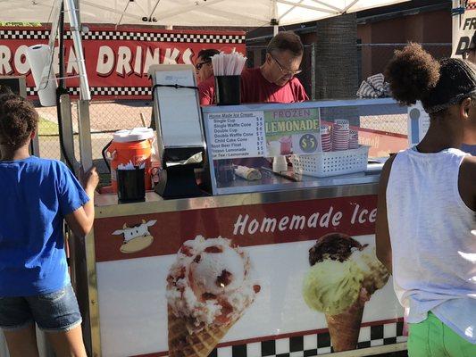 Karen's Creamery booth