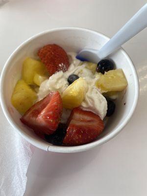 Vanilla with pineapple, strawberries and blueberries.