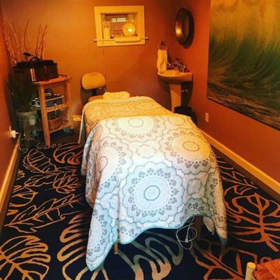 Relaxation, Deep Tissue, Prenatal, Cupping, Hot Stone Massages at The Studio!