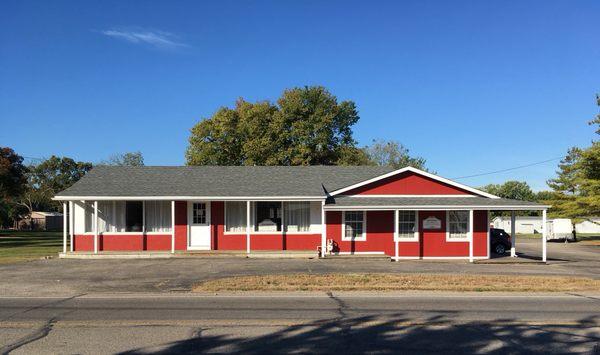 The store front of Shanks Computer Service. Entrance is at rear.