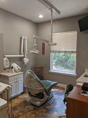 Dr. Lacquaniti Dental operatory room