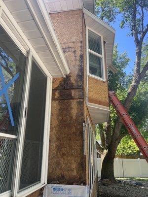 Rotted wood due to zero vapor barriers on siding